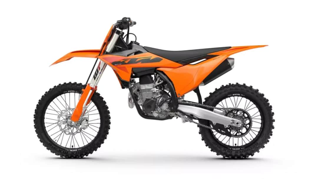 Ktm 450 ile ma koni? Moc silnika i zastosowania różnych modeli