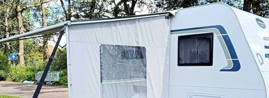 Jak zabudować przyczepę kempingową – proste kroki i niezbędne materiały